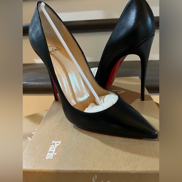 Christian Louboutin So Kate Black Leather Pumps Size 40 - Picture 11 of 14